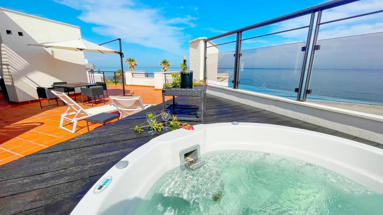Exclusive Luxury Frontline Beach Penthouse Casares Del Mar - Estepona Buitenkant foto