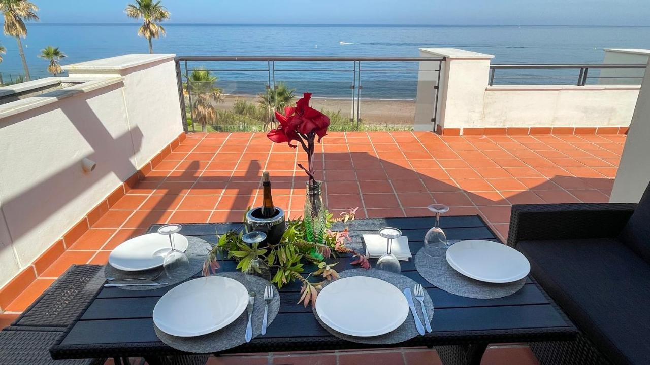 Exclusive Luxury Frontline Beach Penthouse Casares Del Mar - Estepona Buitenkant foto
