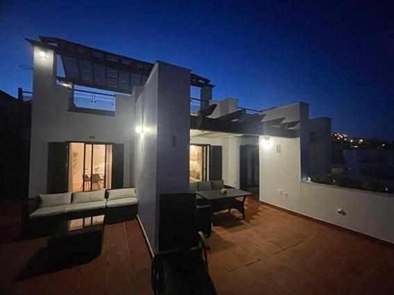 Exclusive Luxury Frontline Beach Penthouse Casares Del Mar - Estepona Buitenkant foto